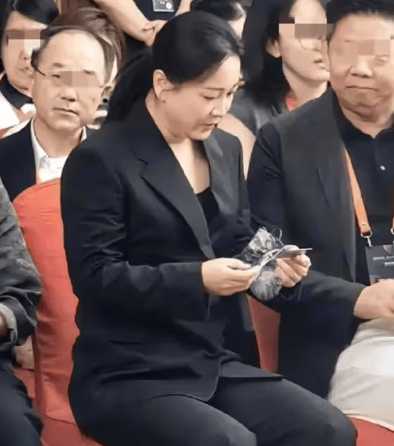 賈玲被曝復胖,勵志的她口碑卻越來越不好,網友揭開了背後的真相
