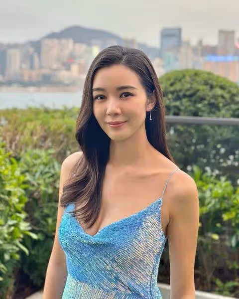 TVB港姐冠軍結婚後屢傳懷孕,曬與同屆港姐亞軍合照,兩人曾傳不和