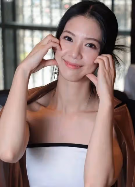 TVB女星被力捧上位拒再找異性,直言五年內不結婚:現階段工作很重要