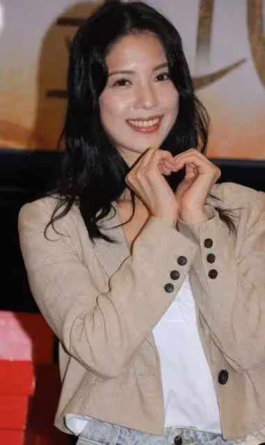 TVB女星被力捧上位拒再找異性,直言五年內不結婚:現階段工作很重要