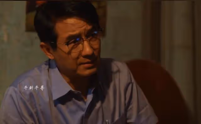 兩句靠不上擊垮莊超英,徹底認清父母嘴臉,上交全部工資給黃玲