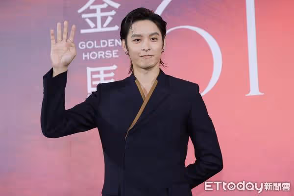這是男團還是囚犯?「星空黑潮」五帥集合 製作人自豪:選帥的!