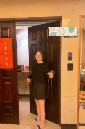 還記得蜜雪薇琪?她「46歲素顏」罕曝光 蕭亞軒快遞蛋糕驚喜慶生