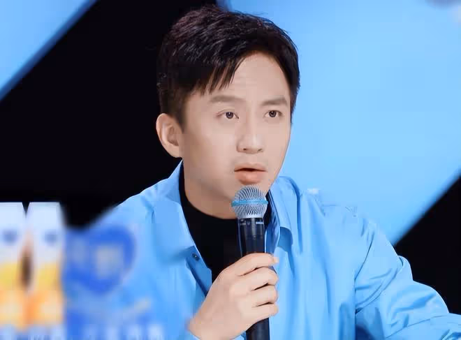 一部電影,娛樂圈的「人走茶涼」,在鄧超身上體現得淋漓盡致