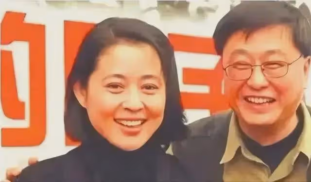 65歲倪萍錄完《再見愛人4》,氣得幾宿沒睡著,反觀自己感情