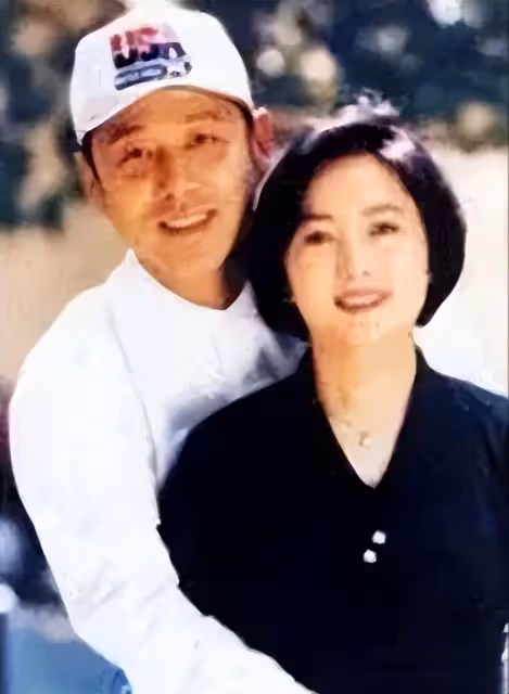 娛樂圈頂流家庭:丈夫是老戲骨,妻子是主持人,女兒成副教授!