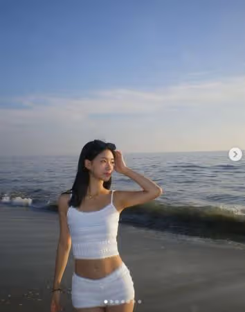 小S大女兒留學「中空解放細肩帶」辣露肚臍環!翹臀被看光 驚艷2.2萬人