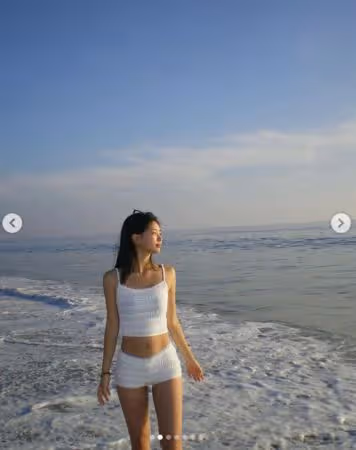 小S大女兒留學「中空解放細肩帶」辣露肚臍環!翹臀被看光 驚艷2.2萬人