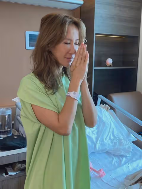 李玟墓地被曝雜草叢生,鮮花擺放凌亂不堪!墓園回應讓粉絲沉默!