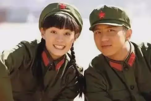 ​孫儷鄧超街頭激烈爭吵！嫁給鄧超的孫儷後悔了嗎？