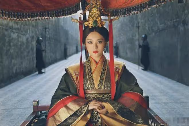 ​孫儷鄧超街頭激烈爭吵！嫁給鄧超的孫儷後悔了嗎？