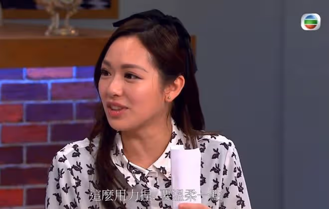 馮盈盈、莊子璇英語訪談被批生硬做作!莊子璇表現被贊略勝一籌!
