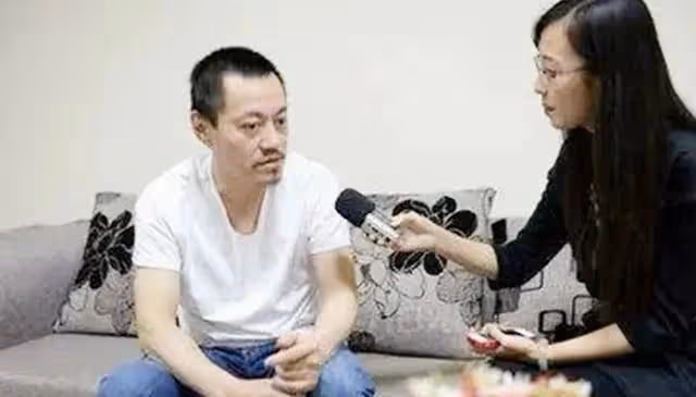 靠 「光頭強」 走紅的馮加六，娶美女開豪車，今現狀令人唏噓