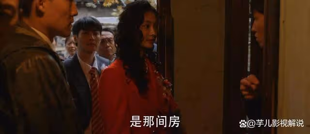 《小巷人家》向鵬飛為宋瑩守房子,太解氣了!大家沒有白疼他