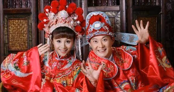 昔日主持人曹穎嫁王斑,如今丈夫事業高升,她早已成為人生贏家
