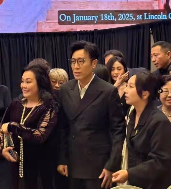 姚笛演技明顯下滑,認清形勢選擇隱退幕後走上了另一條道路!
