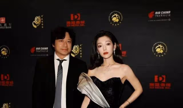 姚笛演技明顯下滑,認清形勢選擇隱退幕後走上了另一條道路!