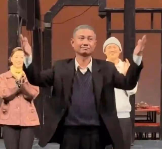 姚笛演技明顯下滑,認清形勢選擇隱退幕後走上了另一條道路!