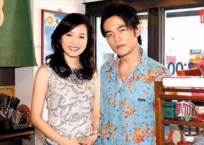 周杰倫昆凌當年被拍戀情的畫面,昆凌身材太火辣,難怪傑倫抵不住