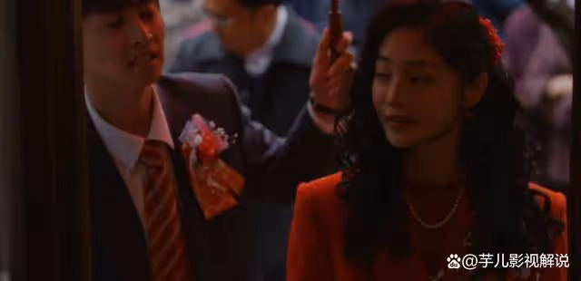 《小巷人家》都是「扶弟魔」,珊珊選擇了簡單的路,李佳卻靠自己