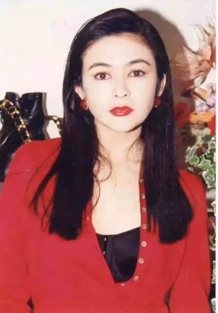 香港第一美女關之琳的昔日靚圖!膚白貌美大長腿性感迷人