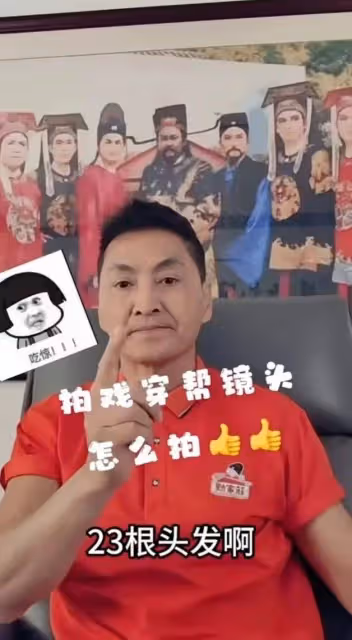 驚險!64歲何家勁回憶昔日拍戲險雙手廢掉,如今淡出圈多年從商身家過億