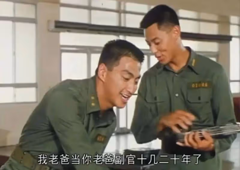 驚險!64歲何家勁回憶昔日拍戲險雙手廢掉,如今淡出圈多年從商身家過億