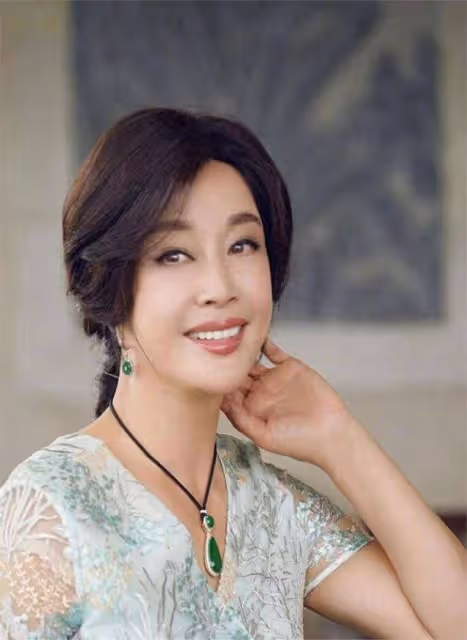 劉曉慶74歲生日無兒女陪伴,前夫陳國軍:她看遍老中醫就是懷不上