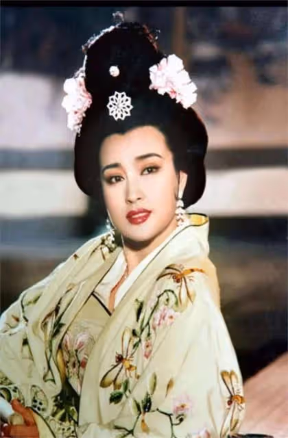 劉曉慶74歲生日無兒女陪伴,前夫陳國軍:她看遍老中醫就是懷不上