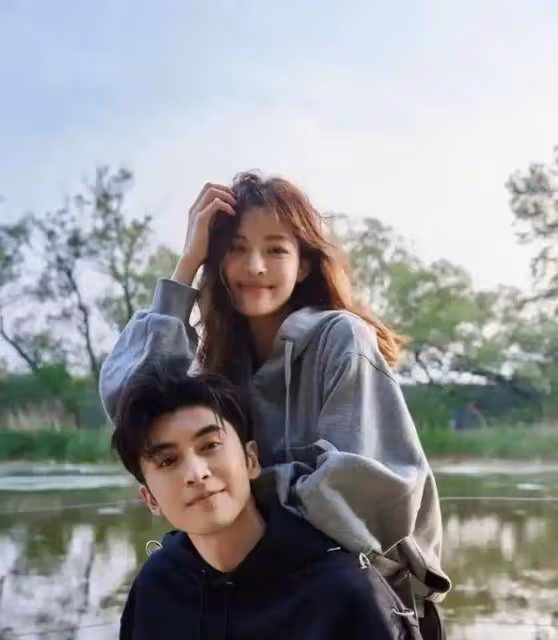 娜扎張雲龍戀情曝光！全網送上祝福，男方前任也是圈內頂級女神