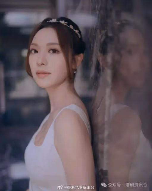慘遭狠批作狀扮淑女!TVB力捧小花與師妹受訪曬流利英文