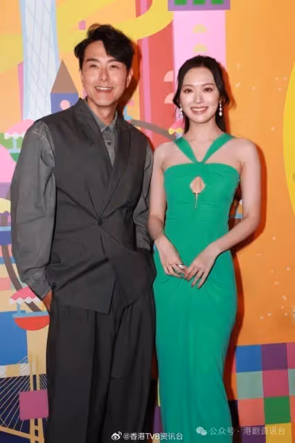 慘遭狠批作狀扮淑女!TVB力捧小花與師妹受訪曬流利英文