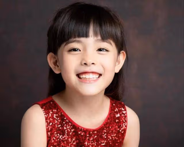 66歲的爾冬升8歲女兒近照曝光,聰明漂亮想成為發明家