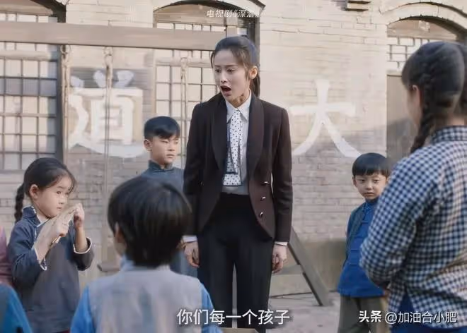 《宿敵》《深潛》新劇各看8集，一個想棄，一個看上癮！