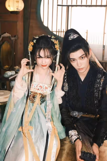 網友神剪輯虞書欣歷代男主PK!東方青蒼慘變大反派