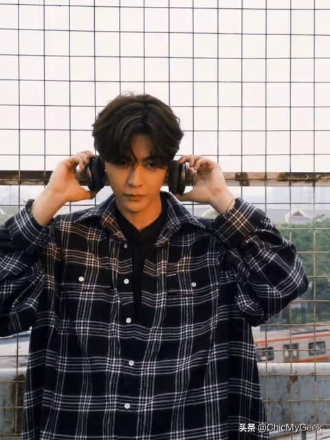 內娛最會接吻的90後男星!