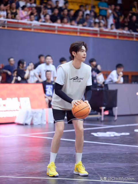 內娛最會接吻的90後男星!