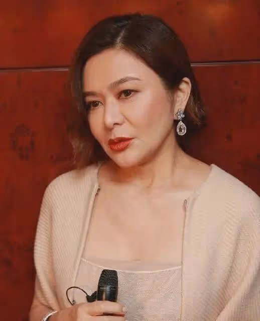 昔日紅極一時的10位香港藝人，如今境遇不同，有人幸福有人淒涼