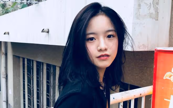 李庚希封金雞影后,00後實力崛起,85花、90花、95花何去何從?