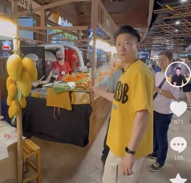 曹雲金適當發瘋享美食,事業低谷還是生活真諦?背後故事引關注