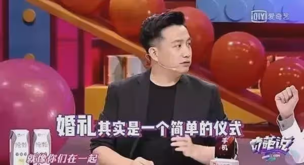比黃聖依更能忍的人出現了,黃磊對老婆孫莉才是頂級PUA,太狠啦
