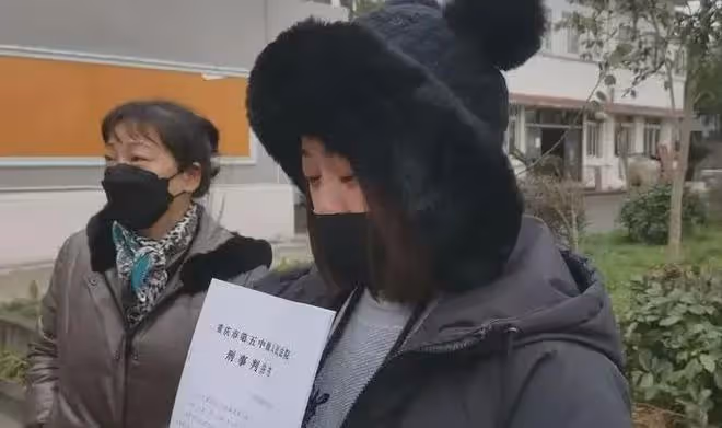 「重慶姐弟墜樓案」陳美霖成網爆對像,患甲狀腺癌