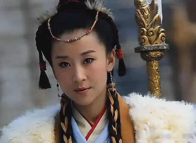 37歲狠心拋棄羅晉,嫁大19歲富豪得一架飛機,如今她怎樣了?