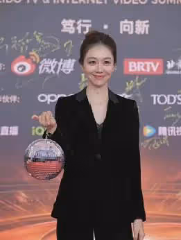 「娛樂圈小姨」姜妍:宋丹丹把她當親閨女,身材勝過林志玲