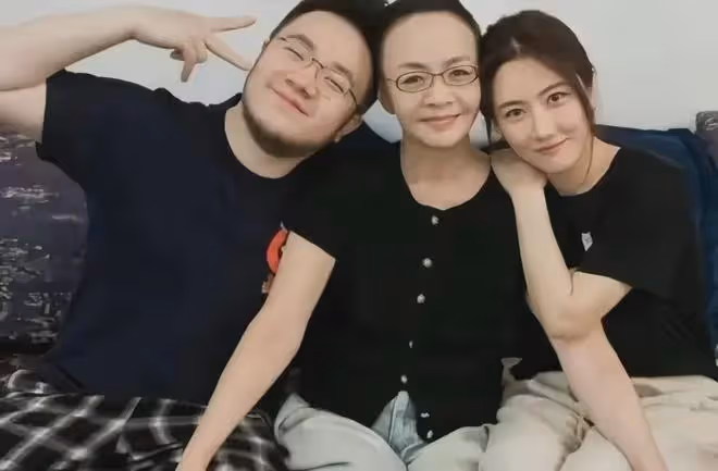 和巴圖結婚7年,成功拿捏宋丹丹的王博谷,終於露出了真面目!