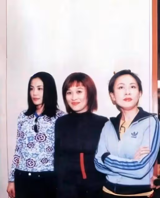 萬萬沒想到,她們竟然是王菲的旅行搭子,這個排列組合太奇怪了!