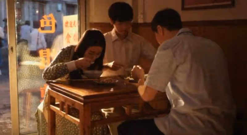 《小巷人家》:看懂李佳回頭算計莊圖南,才明白莊筱婷有多幸運
