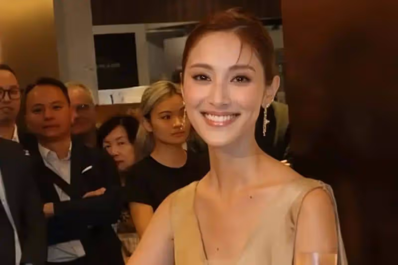 突陷離婚傳聞,陳凱琳公開否認,當網紅收入超過鄭嘉穎,一家五口都是高顏值