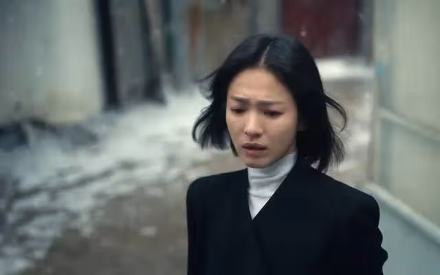 同樣是演大齡女王,把楊茜堯和佘詩曼一對比,差距立刻就有了