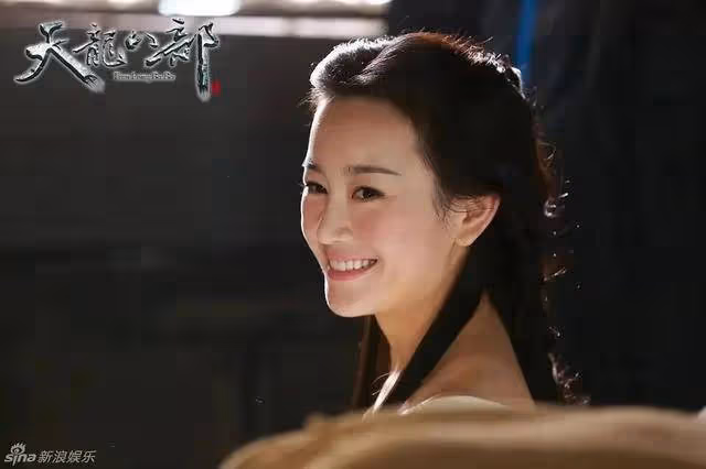 王語嫣不是誰都能演!有人臉如苦瓜,有人頭頂碟子,傷害太大!